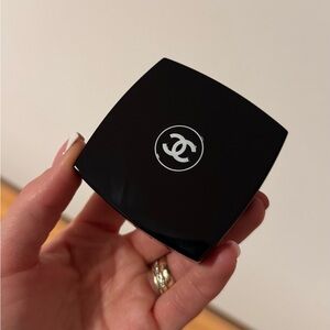 CHANEL Glossy Black Compact eyeshadow with Logo